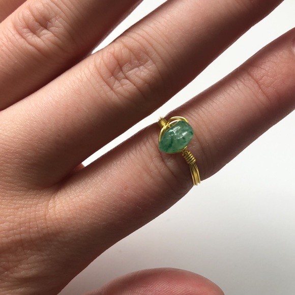 Gemstone ring - Picture 2 of 3